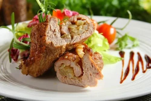 Jak przygotować duszoną wieprzowinę, która zachwyci smakiem i aromatem Jak przygotować duszoną wieprzowinę, która zachwyci smakiem i aromatem