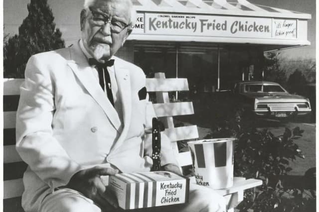 Jak powstało KFC? Historia, która zaskoczyła cały świat Jak powstało KFC? Historia, która zaskoczyła cały świat